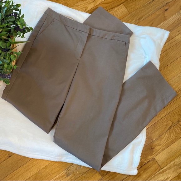 🤎 Tahari // Neutral Straight Leg Dress Pants - Picture 2 of 5